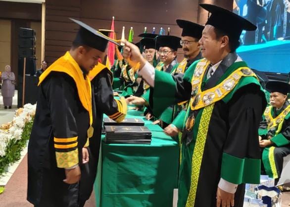 Unsap dan STAI Sebelas April Sumedang Gelar Wisuda XLII 2024 DI Gedung Graha Asia (Asia Plasa) Sumedang