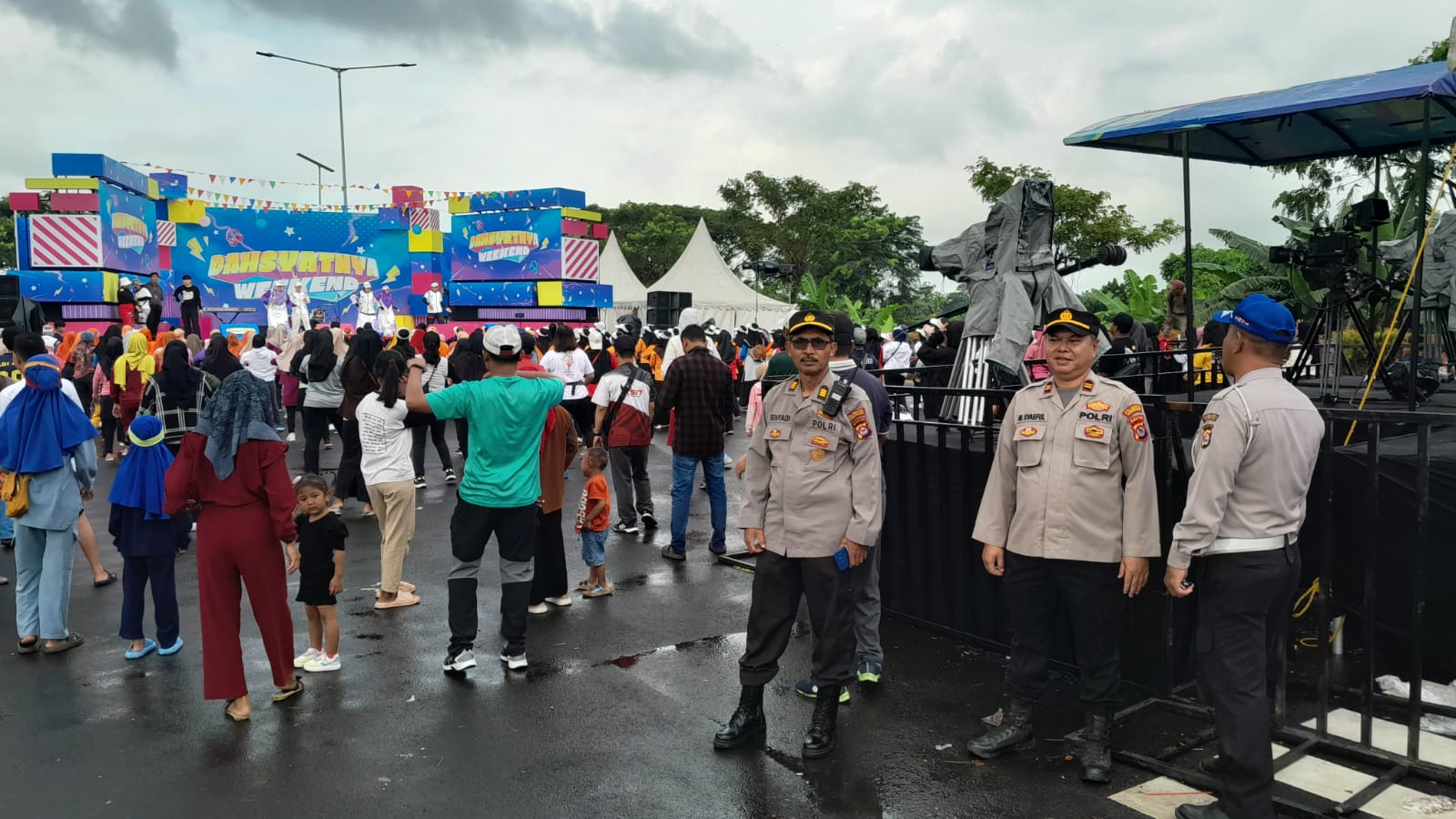 Polsek Pasar Kemis, Laksanakan Pengamanan acara Televisi “DAHSYAT” untuk Kondusifitas Lingkungan