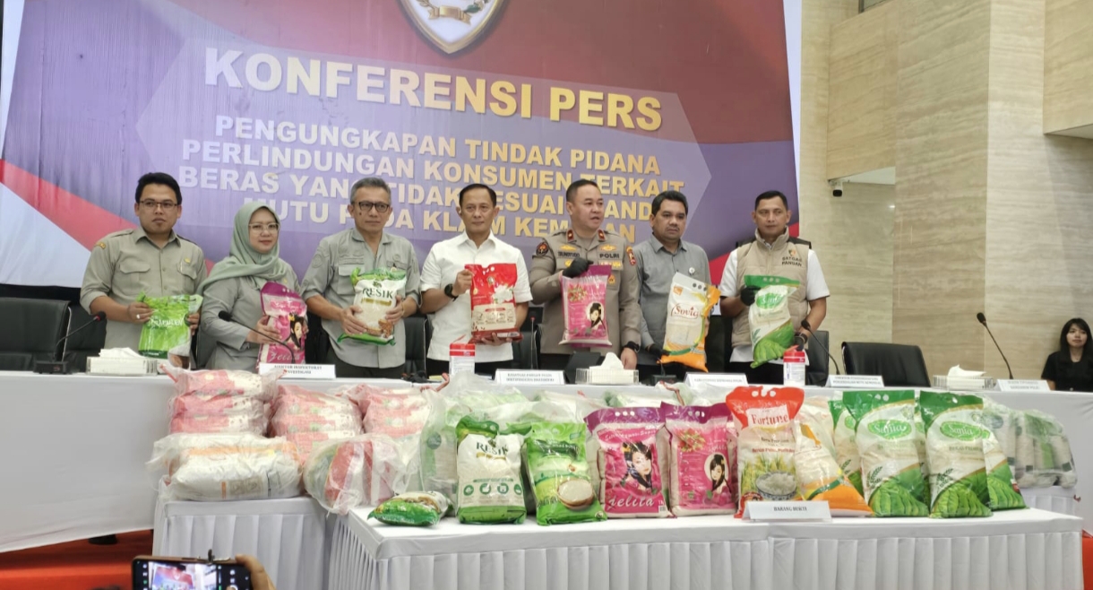 Polri Ungkap Produksi dan Peredaran Beras Premium Ilegal Dengan 14 Saksi Diperiksa