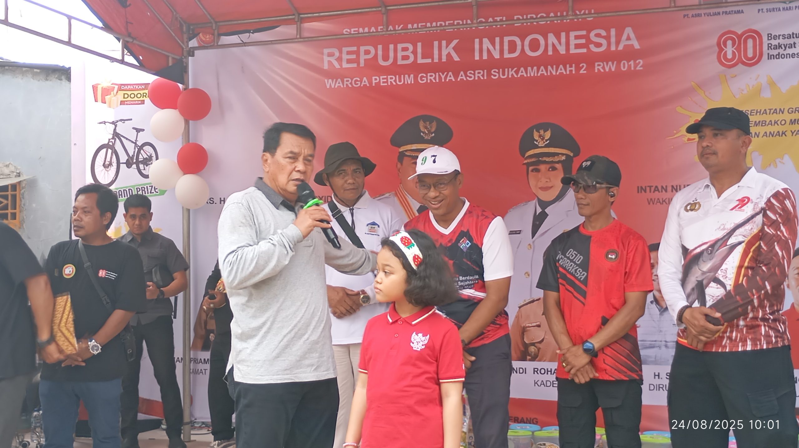 Bupati Tangerang Hadiri Acara Semarak HUT RI ke-80 di Perum Griya Asri Sukamanah